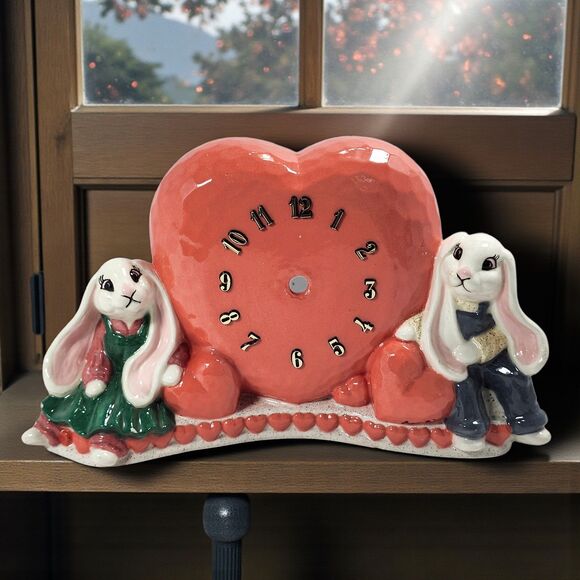 Vintage Bunny Clock Shell Heart Ceramic Cottagecore Farmhouse Decor Signed Anna - Picture 1 of 10